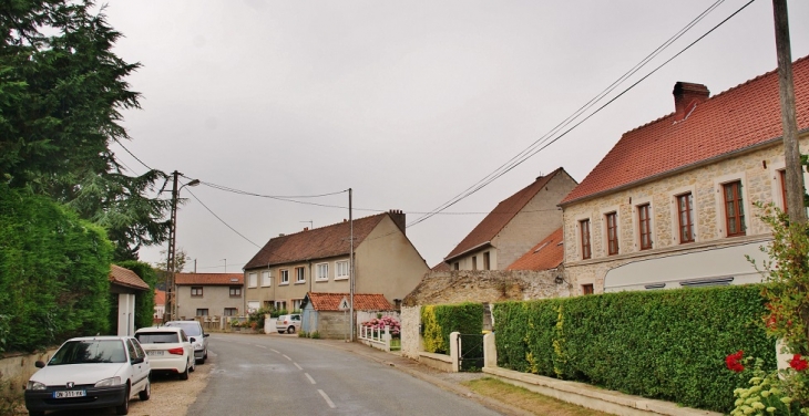 Le Village - Pernes-lès-Boulogne