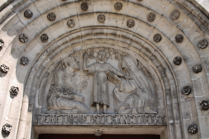 ²église Saint-Venant ( détail portail )