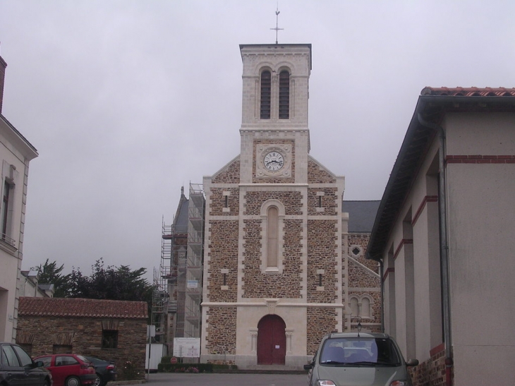 Eglise Saint-Martin du Cellier - Le Cellier