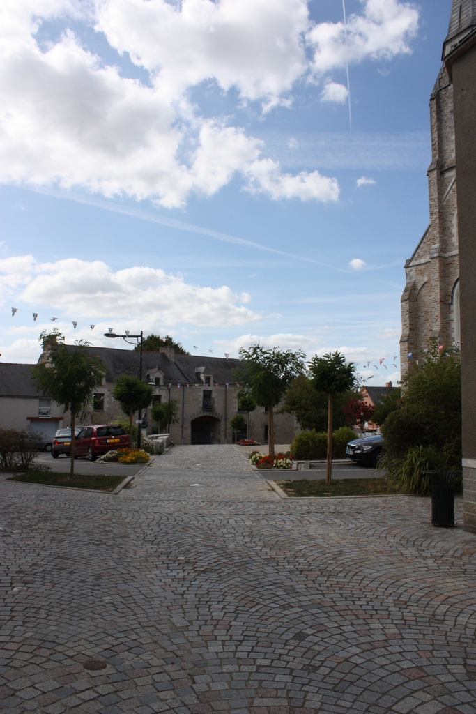 Place de l'église - Malville