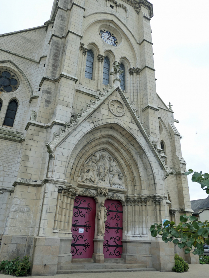 L'église du 19ème siècle - Saint-Philbert-de-Grand-Lieu