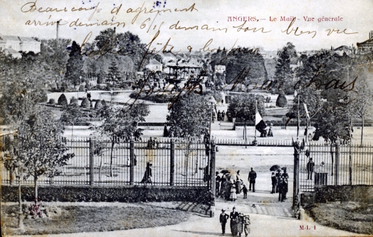 Le Mail - Vue générale, vers 1904 (carte postale ancienne). - Angers