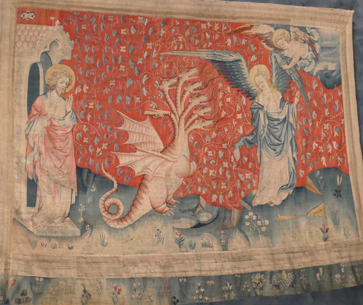 La tenture de l'Apocalypse : Le dragon la femme reçoit des ailes - Angers