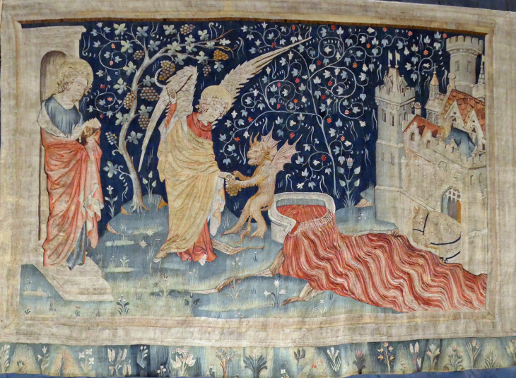 La tenture de l'Apocalypse : Les 3 anges la cuve déborde - Angers
