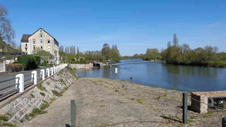  - Châteauneuf-sur-Sarthe