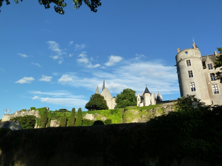 Enceinte fortifiée de la ville du XVe siècle. - Montreuil-Bellay