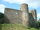 Photo précédente de Pouancé Château fort et ses tours.