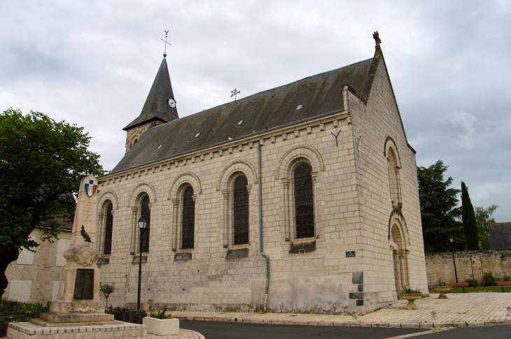 Eglise saint Cyr. - Saint-Cyr-en-Bourg