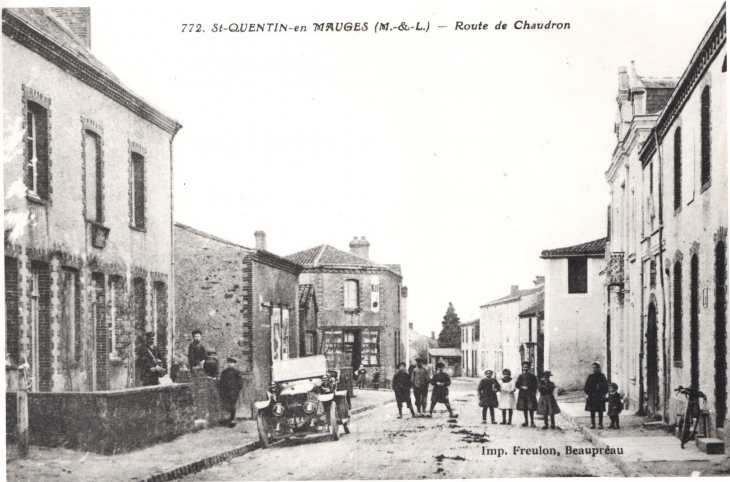 Centre bourg (la poste) - Saint-Quentin-en-Mauges