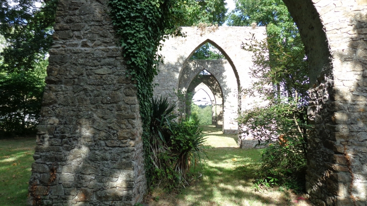 Le carreau. Vestiges émouvants d'un passé révolu - Segré