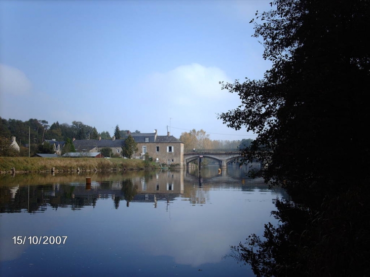 La Mayenne à Montgiroux n°8 - Andouillé