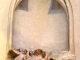 La Basilique : bénitier sculpté.