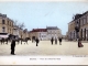 Place de l'Hôtel de Ville, vers 1905 (carte postale ancienne).