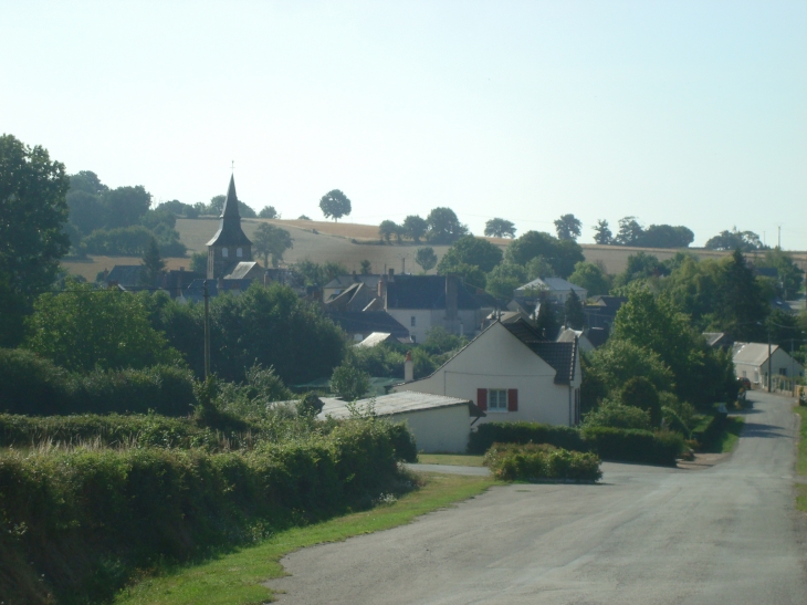 Vue d'ensemble du village - Fromentières