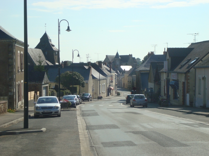 Rue Principale - Gennes-sur-Glaize