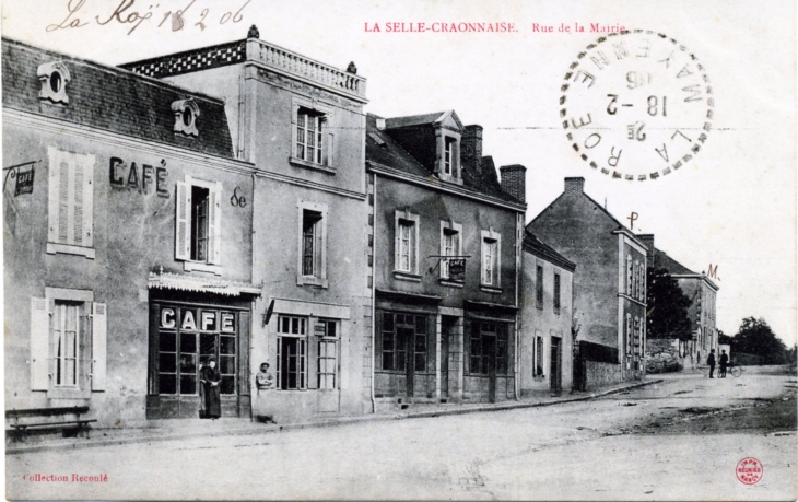 Rue de la Mairie, vers 1916 (carte postale ancienne). - La Selle-Craonnaise