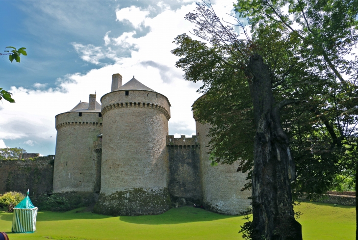 Depuis les jardins du château - Lassay-les-Châteaux