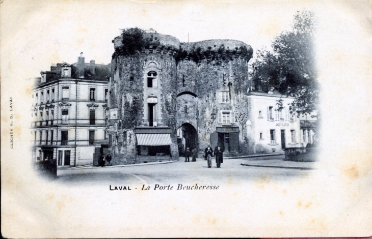 La Porte Beucheresse, vers 1905 (carte postale ancienne). - Laval