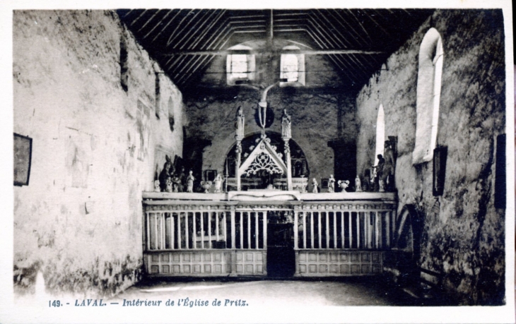 Intérieur de l'église de Pritz, vers 1905 (carte postale ancienne). - Laval