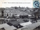 Photo suivante de Laval Place de la Mairie et Halles centrales, un jour de marché, vers 1905 (carte postale ancienne).