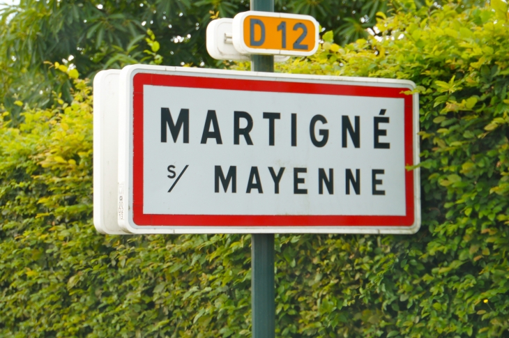 Photo à MartignésurMayenne (53470) Autrefois en 1984, Marigné