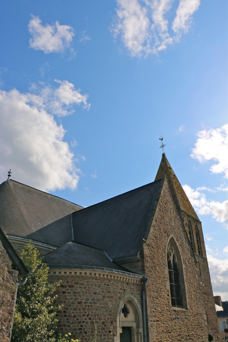 L'église Saint Pierre - Parné-sur-Roc