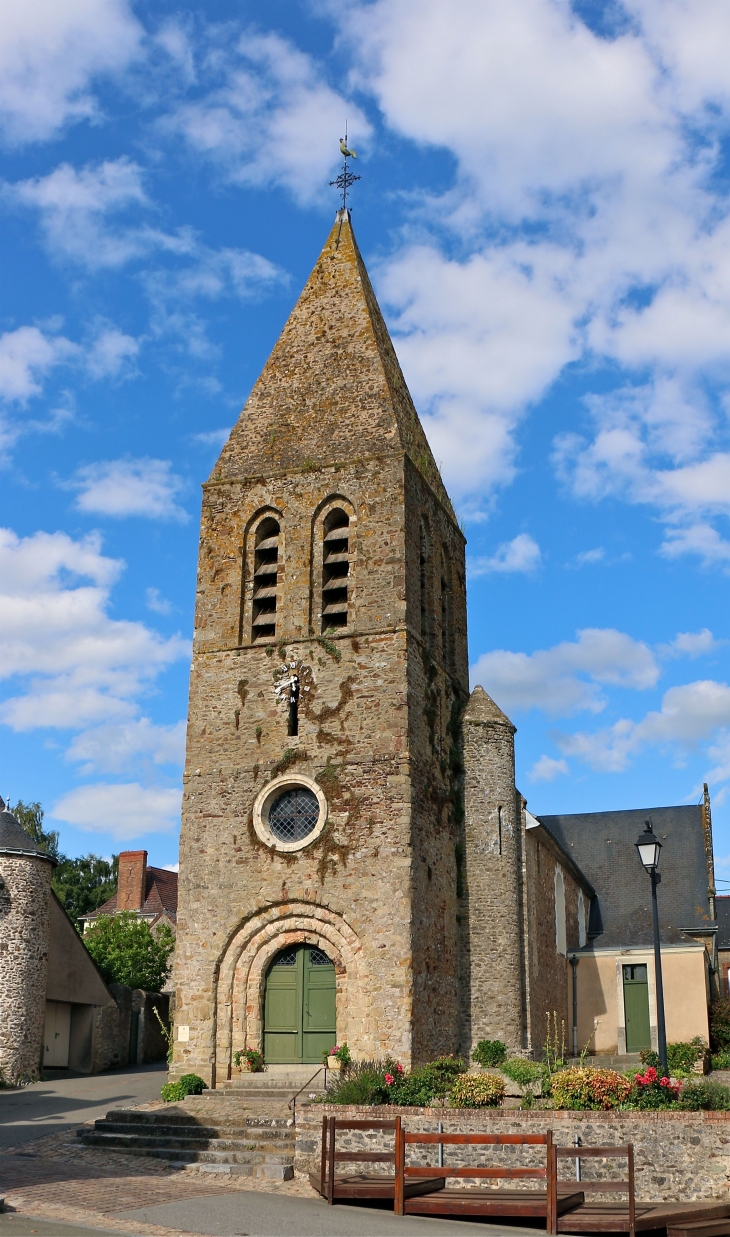L'église Saint Pierre - Parné-sur-Roc
