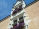 Photo suivante de Saint-Denis-d'Anjou Fenêtre fleuries. Belles demeures. Centre du village.