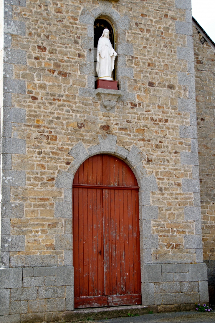 L'église de la Chapelle-au-Grain : le portail. - Saint-Georges-Buttavent