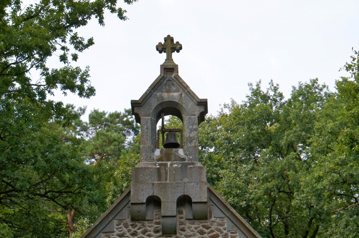 Le clocher de la chapelle Notre-Dame du Hec. - Saint-Georges-Buttavent
