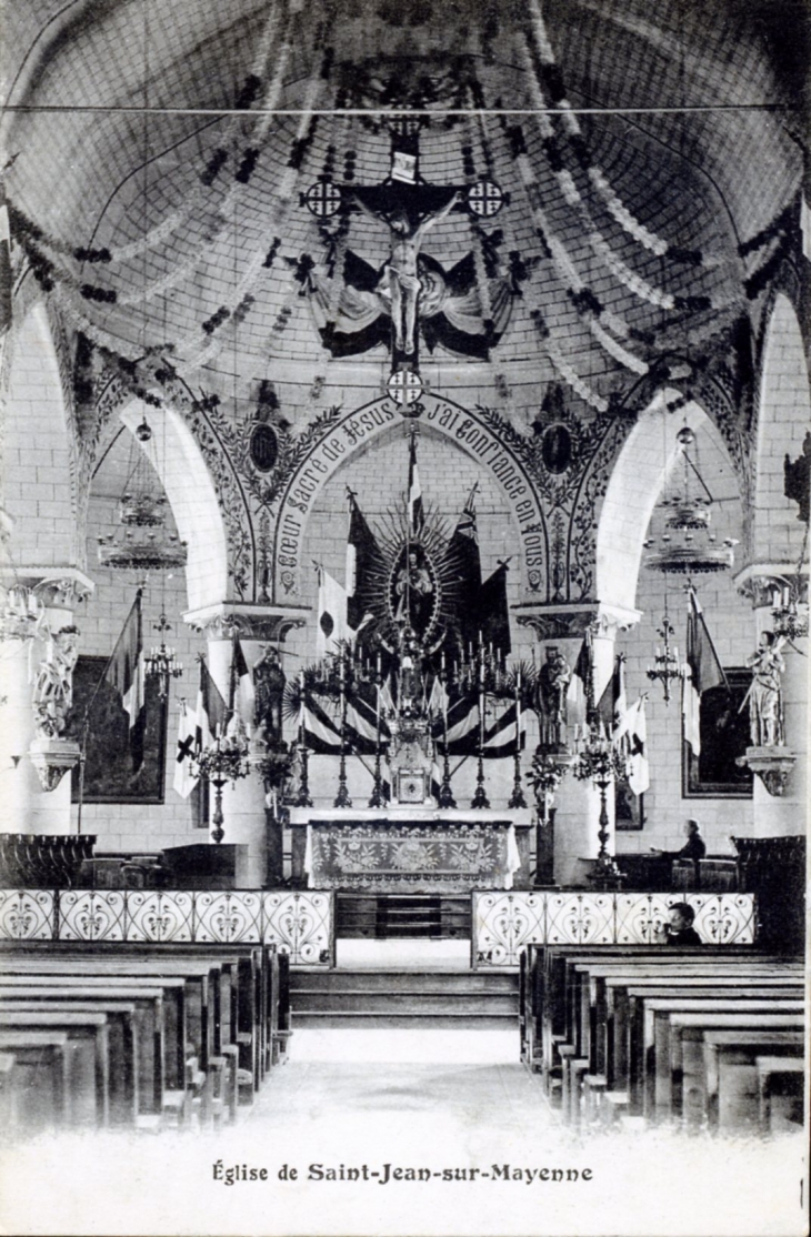 L'église, vers 1905 (carte postale ancienne). - Saint-Jean-sur-Mayenne
