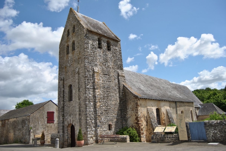 Eglise - Saint-Pierre-sur-Erve