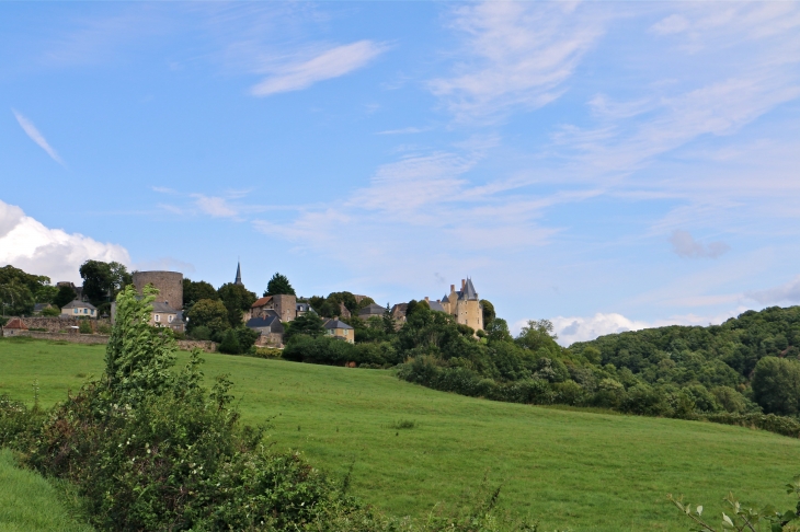 Le village médiéval - Sainte-Suzanne