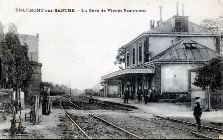 La Gare de Vivoin Beaumont, vers 1920 (carte postale ancienne). - Beaumont-sur-Sarthe