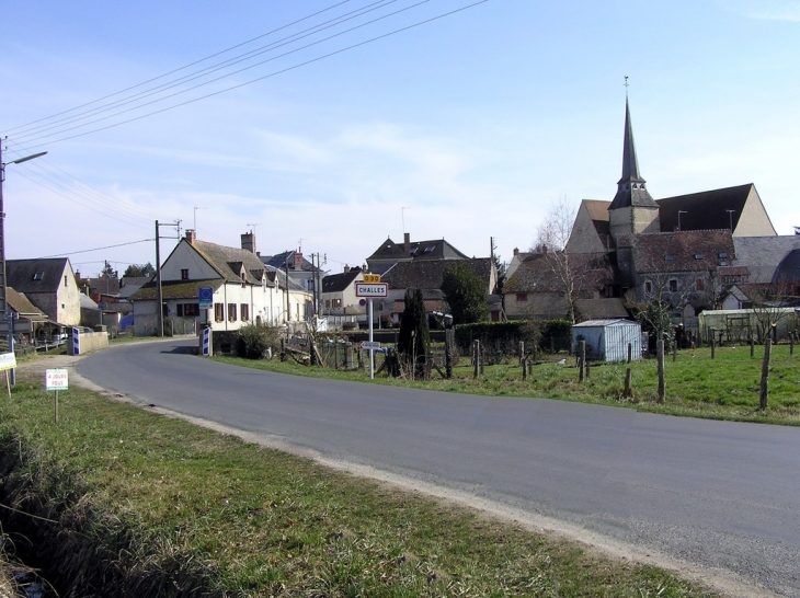 Vers l'église - Challes