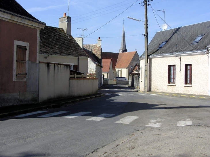 Rue de l'église - Challes