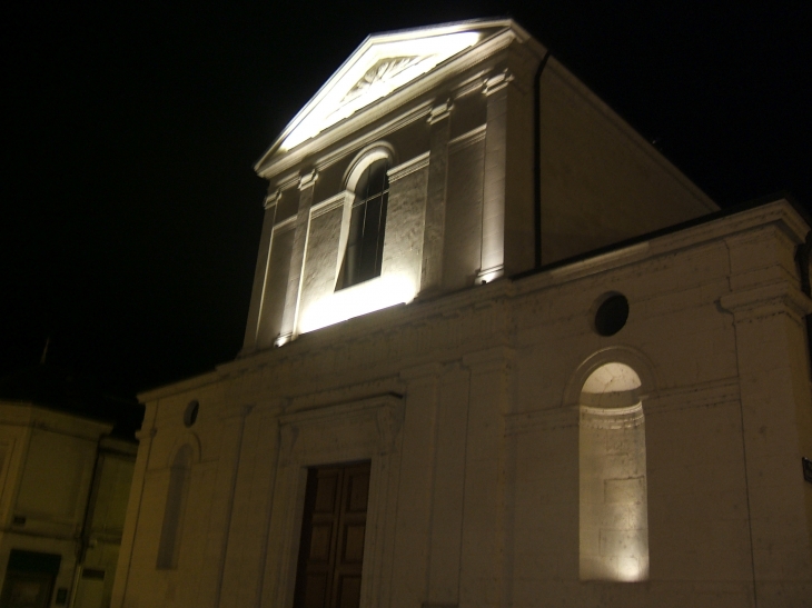 Eglise la nuit - La Chartre-sur-le-Loir