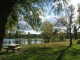 Photo suivante de La Chartre-sur-le-Loir Le lac et son coin pique nique
