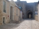 Photo précédente de Sablé-sur-Sarthe Rue arrivant à l'office de tourisme et au château