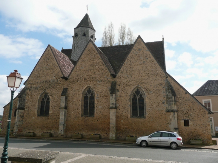 L'église rue de la Mairie - Saint-Aubin-des-Coudrais