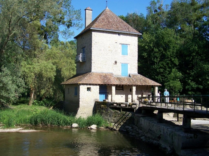 Moulin de Chadenière - Saint-Marceau