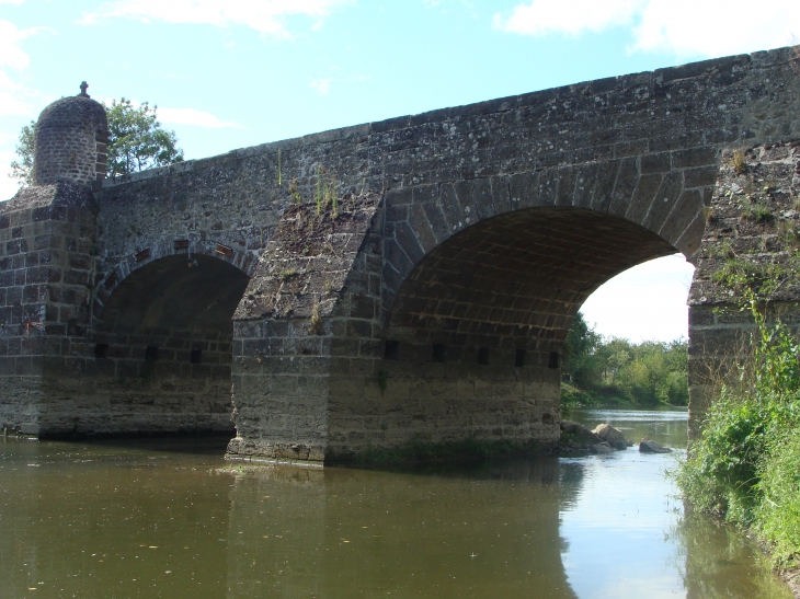 Pont Roman  - Saint-Marceau