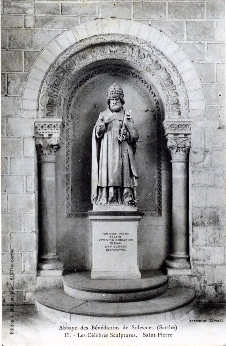 Abbaye des Bénédictins - Les célèbles sculptures - Saint-Pierre, vers 1906 (carte postale ancienne). - Solesmes
