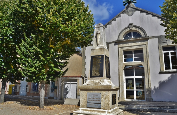 Monument aux Morts - Chaillé-les-Marais