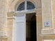 Photo suivante de Damvix Le portail de l'église Saint Guy.