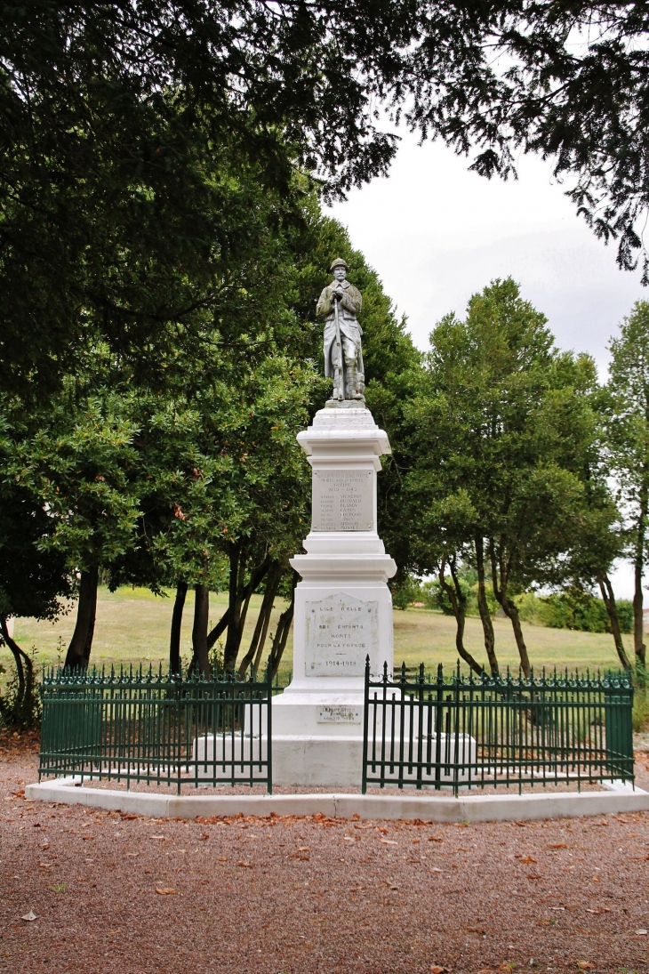 Monument aux Morts - L'Île-d'Elle