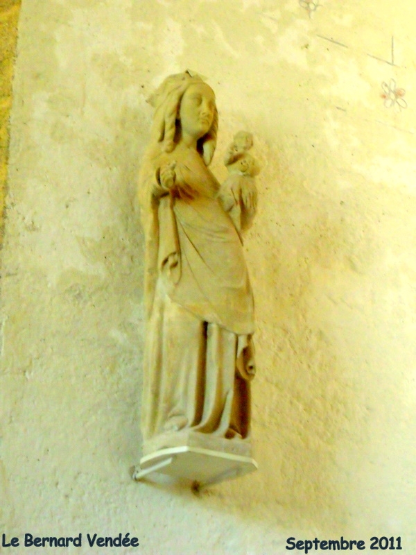La plus vieille statue Sainte retrouvée en Vendée - Le Bernard