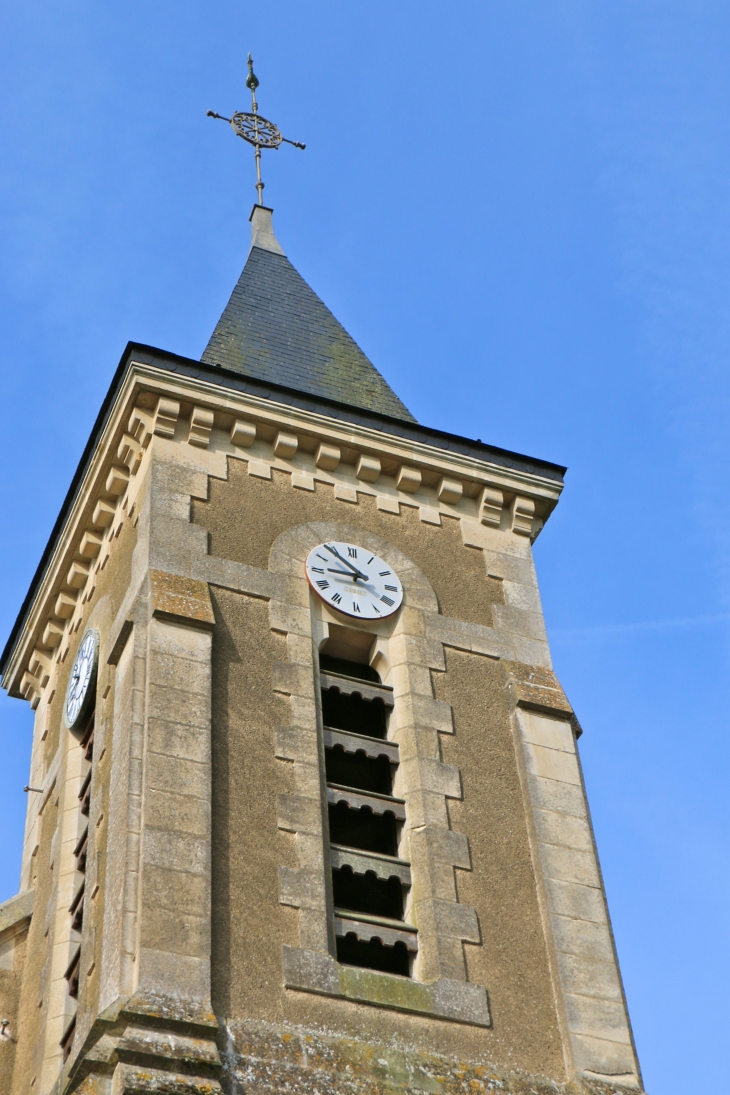 Le clocher de l'église l'Immaculée Conception. - Le Mazeau