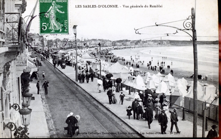 Vue générale du Remblai, vers 1908 (carte postale ancienne). - Les Sables-d'Olonne