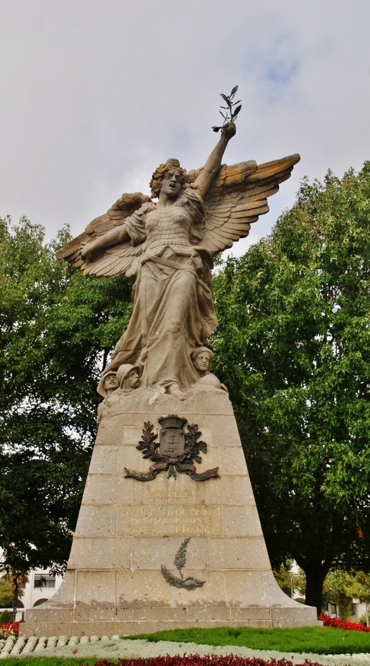 Monument-aux-Morts - Les Sables-d'Olonne